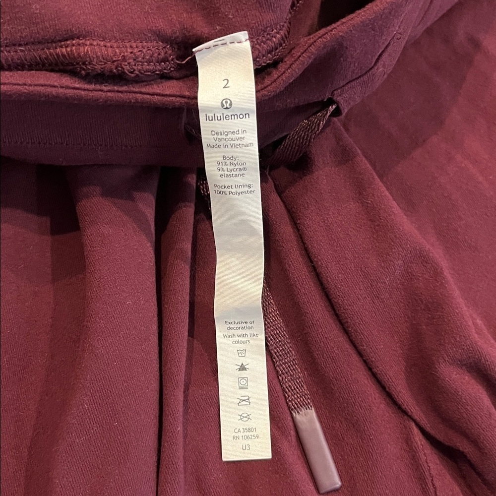 LULULEMON ready to rulu jogger, size 2 - Picture 2 of 4